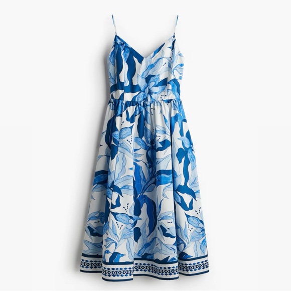 H&M Dresses & Skirts - H & M | Blue Floral Midi Dress